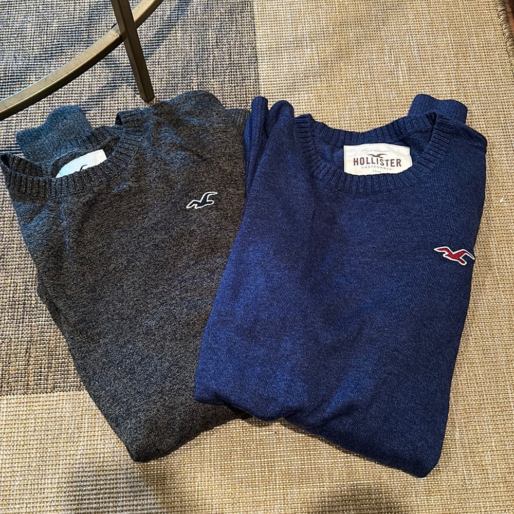 Hollister long sleeve sweater bundle 2